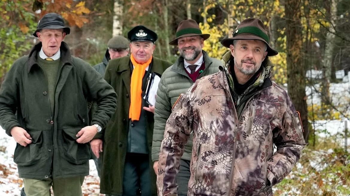Sådan så det ud, da kong Frederik var på jagt i Gribskov i 2023. Foto: Keld Navntoft/ Kongehuset